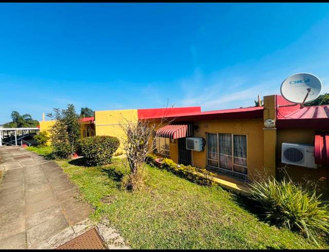 3 BEDROOM HOUSE FOR SALE IN NEWLANDS WEST